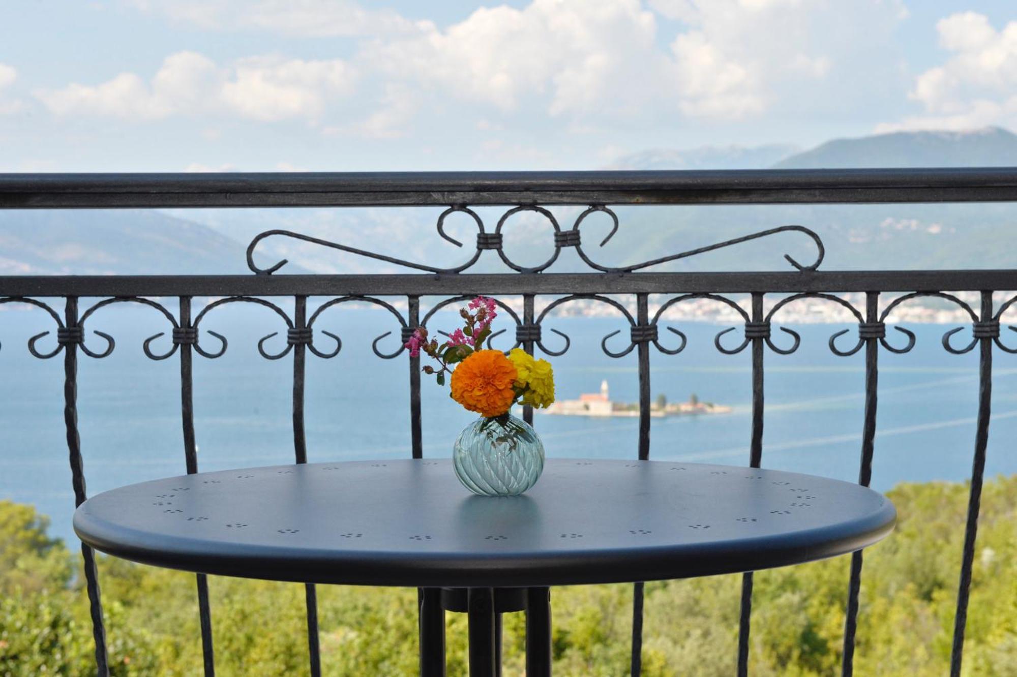 Villa Vista Azzurra Tivat Dış mekan fotoğraf