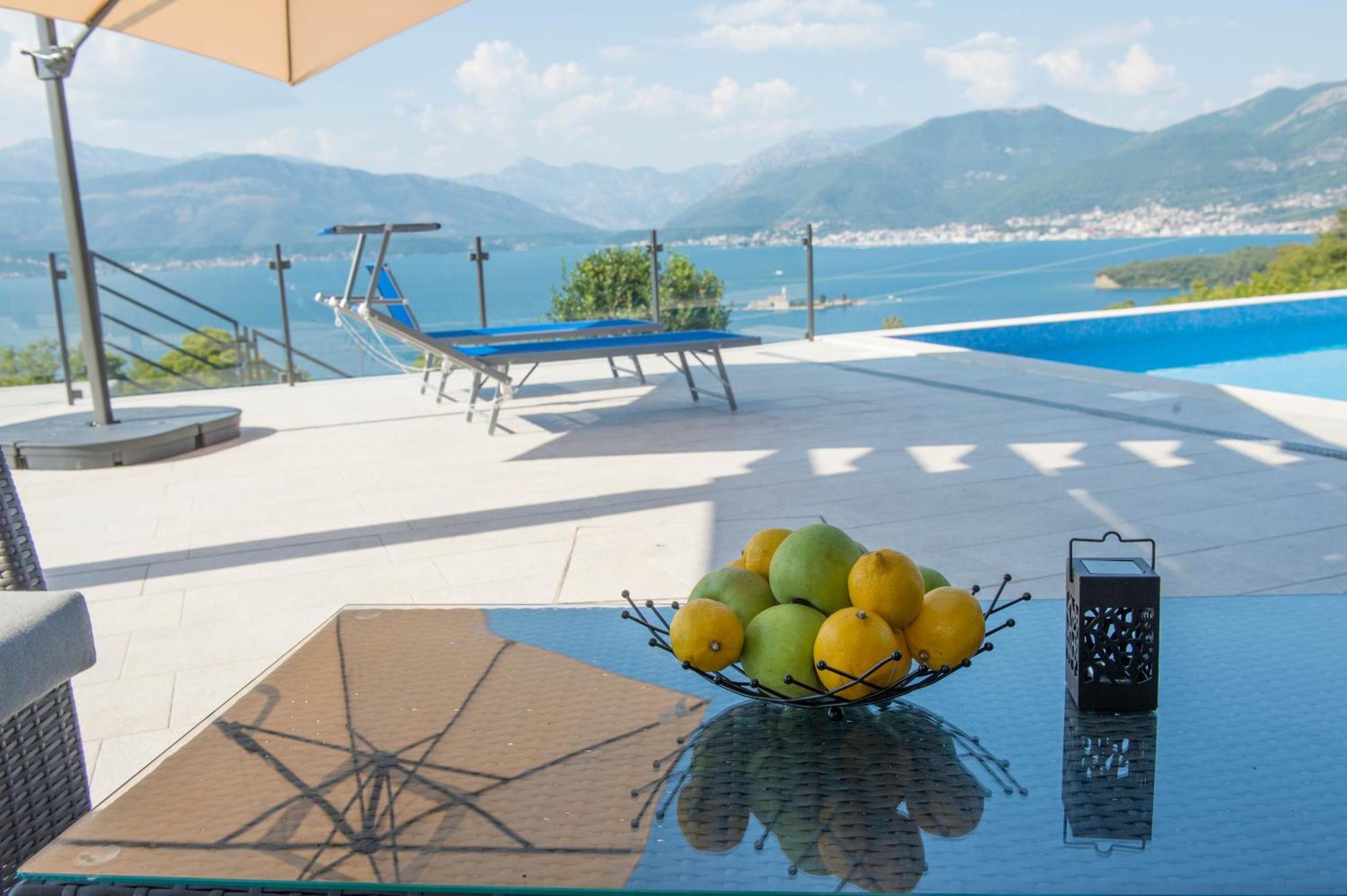 Villa Vista Azzurra Tivat Dış mekan fotoğraf